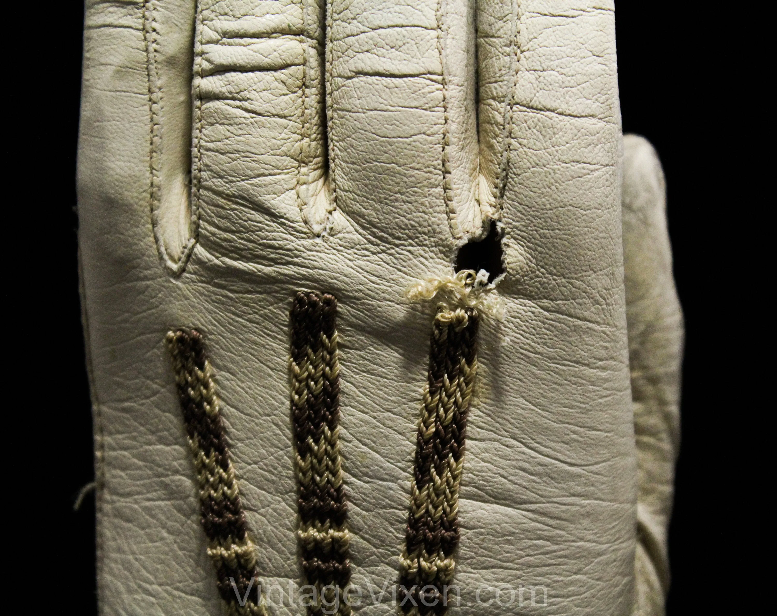 As Is 1950s Taupe Leather Gloves with Diamond Accents - Pair Beige 50s Gloves - Two Tone Brown Details - Best For Costume or Display - 50305