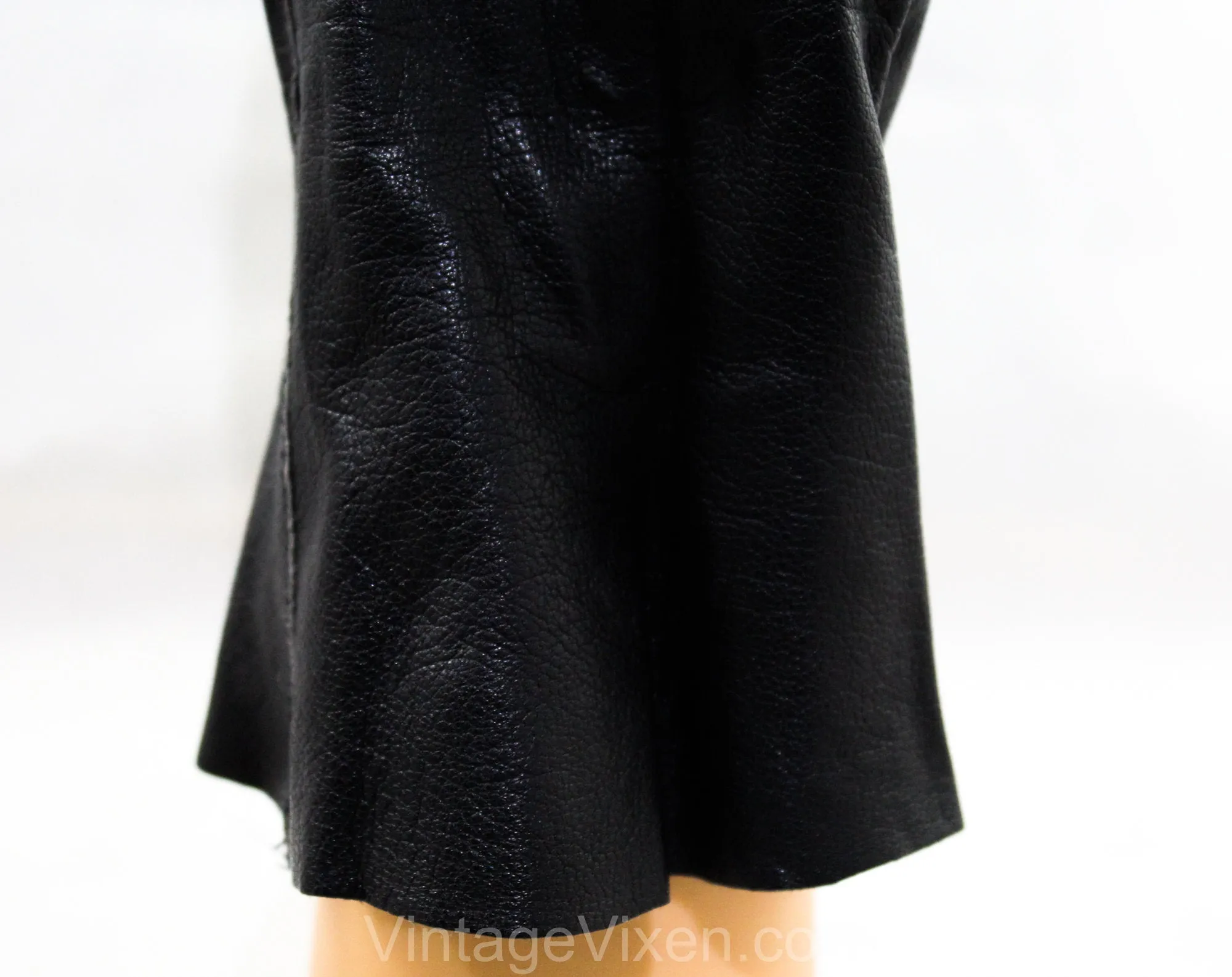 Black Leather Gloves - Size 7 Antique Style Wrist Length Gloves - Pair 1950s Gloves - 50's Classic Ladies Accessories - Stitched Points